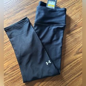 Under Armour Women's HeatGear® No-Slip Waistband Capris
